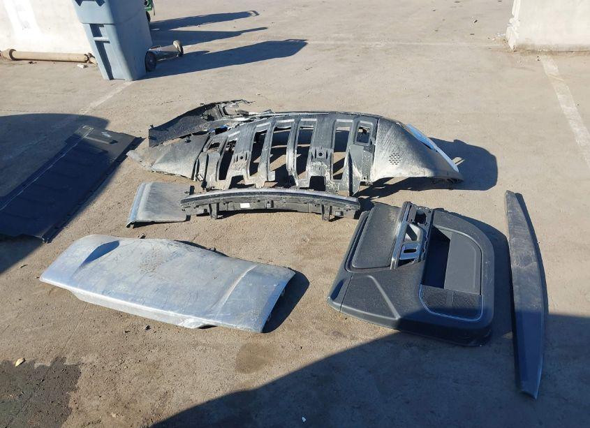 Photo 11 of 2022 Rivian R1t LAUNCH EDITION (VIN 7FCTGAAL3NN000280)