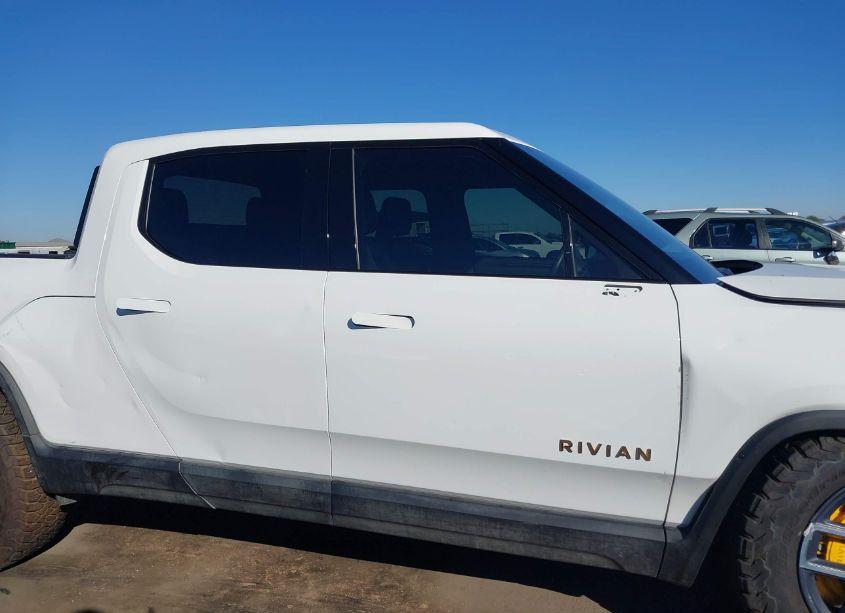 Photo 13 of 2022 Rivian R1t LAUNCH EDITION (VIN 7FCTGAAL3NN000280)