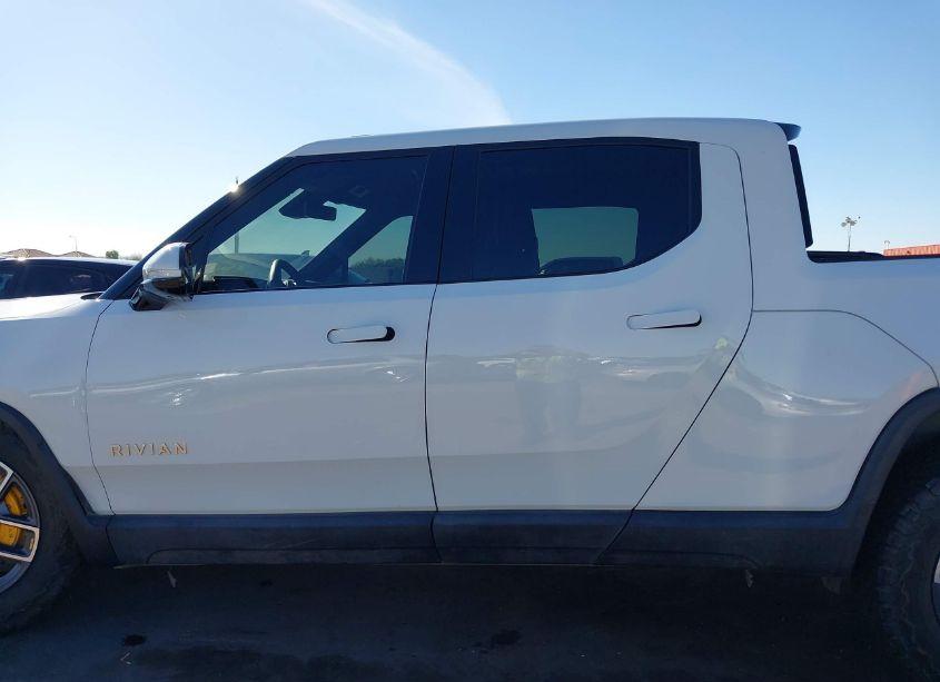 Photo 14 of 2022 Rivian R1t LAUNCH EDITION (VIN 7FCTGAAL3NN000280)