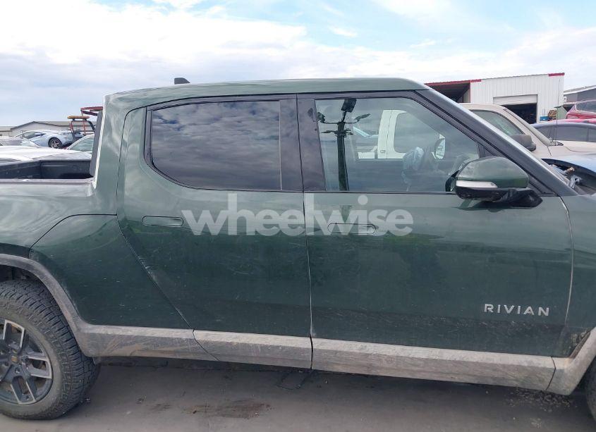 Photo 14 of 2023 Rivian R1t ADVENTURE/ADVENTURE DUAL MOTOR LARGE PACK/ADVENTURE DUAL MOTOR MAX PACK (VIN 7FCTGBAA6PN027609)