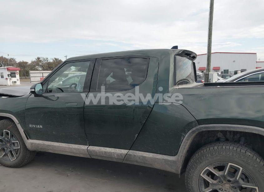 Photo 15 of 2023 Rivian R1t ADVENTURE/ADVENTURE DUAL MOTOR LARGE PACK/ADVENTURE DUAL MOTOR MAX PACK (VIN 7FCTGBAA6PN027609)