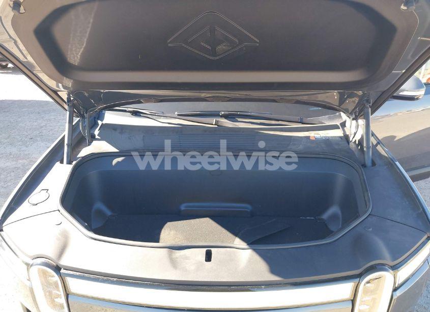 Photo 10 of 2024 Rivian R1t ADVENTURE DUAL MOTOR LARGE PACK/ADVENTURE DUAL MOTOR PERF LARGE PACK (VIN 7FCTGBAA8RN031681)