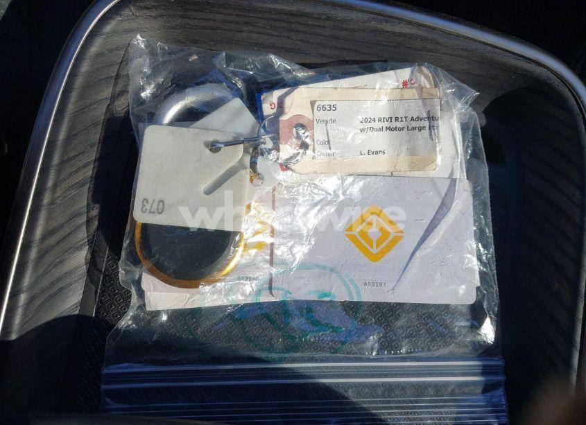 Photo 11 of 2024 Rivian R1t ADVENTURE DUAL MOTOR LARGE PACK/ADVENTURE DUAL MOTOR PERF LARGE PACK (VIN 7FCTGBAA8RN031681)