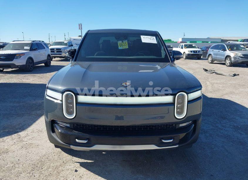 Photo 12 of 2024 Rivian R1t ADVENTURE DUAL MOTOR LARGE PACK/ADVENTURE DUAL MOTOR PERF LARGE PACK (VIN 7FCTGBAA8RN031681)