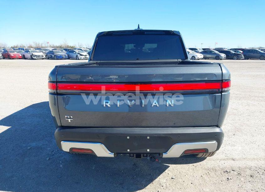 Photo 16 of 2024 Rivian R1t ADVENTURE DUAL MOTOR LARGE PACK/ADVENTURE DUAL MOTOR PERF LARGE PACK (VIN 7FCTGBAA8RN031681)