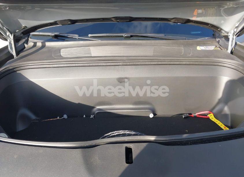 Photo 10 of 2024 Rivian R1t ADVENTURE/ADVENTURE DUAL MOTOR LARGE PACK/ADVENTURE DUAL MOTOR PERF LARGE PACK (VIN 7FCTGBAA8RN034001)