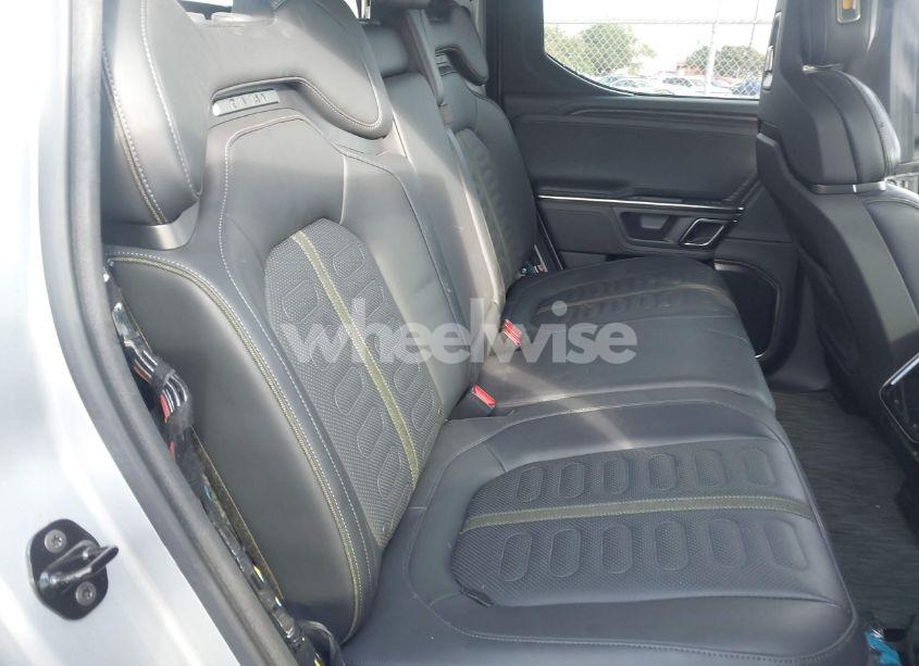 Photo 8 of 2024 Rivian R1t ADVENTURE DUAL MOTOR LARGE PACK/ADVENTURE DUAL MOTOR PERF LARGE PACK (VIN 7FCTGBAAXRN032590)