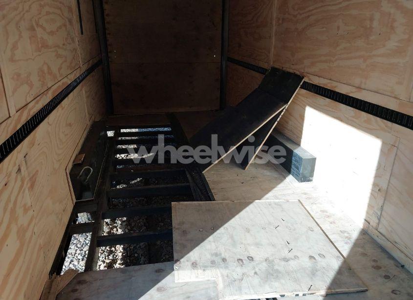 Photo 8 of 2023 High Country CARGO 24FT ENCLOSED TRAILE (VIN 7FWBE2429P1024607)