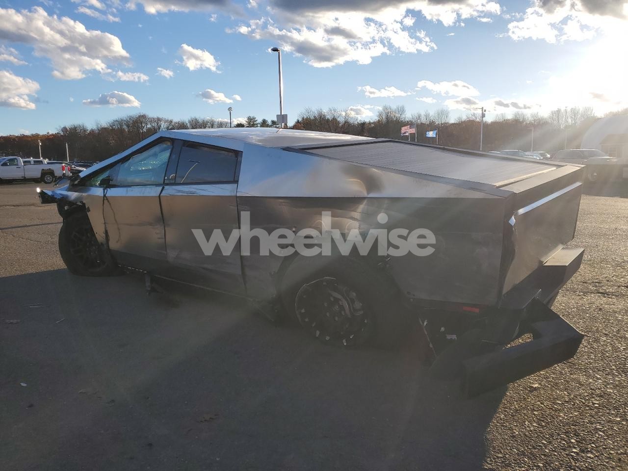 Photo 2 of 2025 TESLA CYBERTRUCK (VIN 7G2CEHED0SA079712)