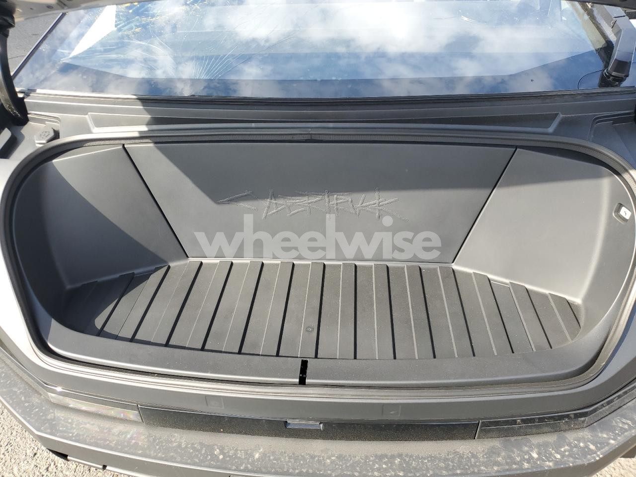 Photo 11 of 2025 TESLA CYBERTRUCK (VIN 7G2CEHED3SA075878)