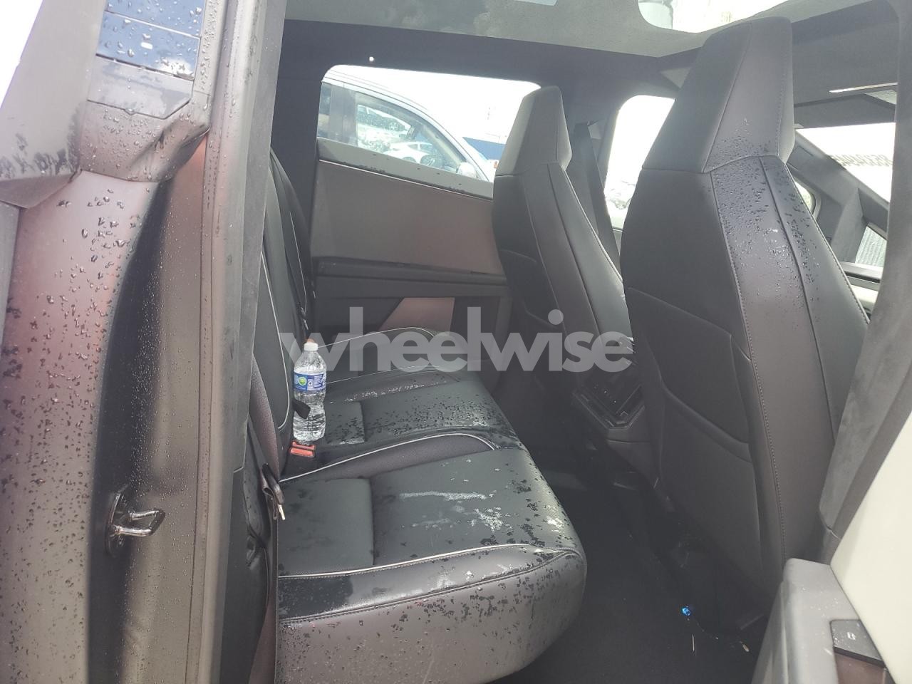 Photo 10 of 2025 TESLA CYBERTRUCK N/A (VIN 7G2CEHED4SA069815)