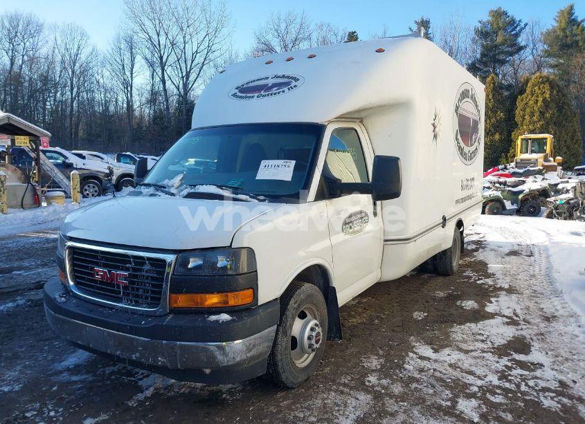 Photo 2 of 2017 Gmc Savana CUTAWAY WORK VAN (VIN 7GZ37SCG8HN007504)