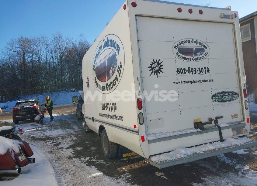 Photo 3 of 2017 Gmc Savana CUTAWAY WORK VAN (VIN 7GZ37SCG8HN007504)