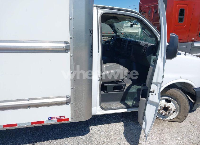 Photo 5 of 2023 Gmc Savana CUTAWAY WORK VAN (VIN 7GZ37TC71PN004366)