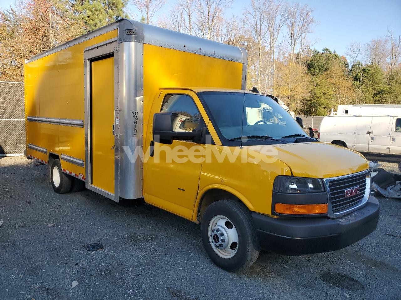 Photo 4 of 2023 GMC SAVANA CUTAWAY G3500 (VIN 7GZ37TC76PN004508)