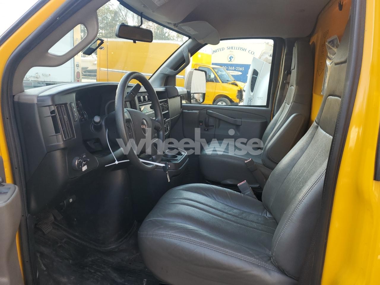 Photo 7 of 2023 GMC SAVANA CUTAWAY G3500 (VIN 7GZ37TC76PN004508)