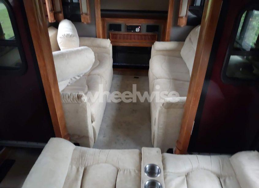 Photo 12 of 2020 Vanleigh Travel TRLR (VIN 7HHBC4227LV200672)