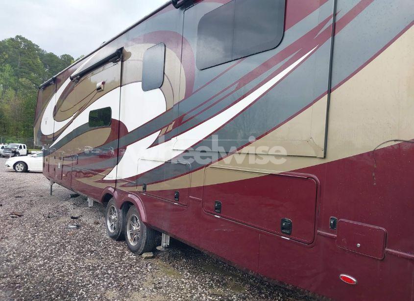 Photo 3 of 2020 Vanleigh Travel TRLR (VIN 7HHBC4227LV200672)