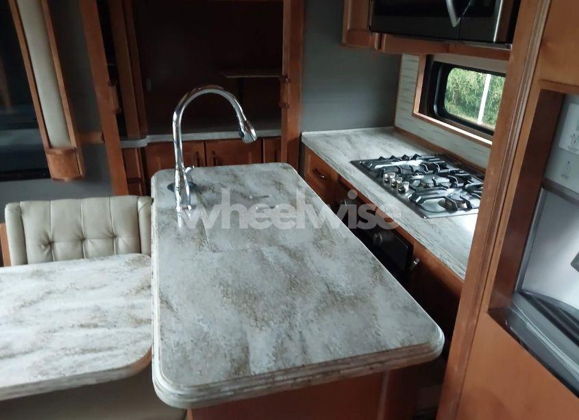 Photo 7 of 2020 Vanleigh Travel TRLR (VIN 7HHBC4227LV200672)