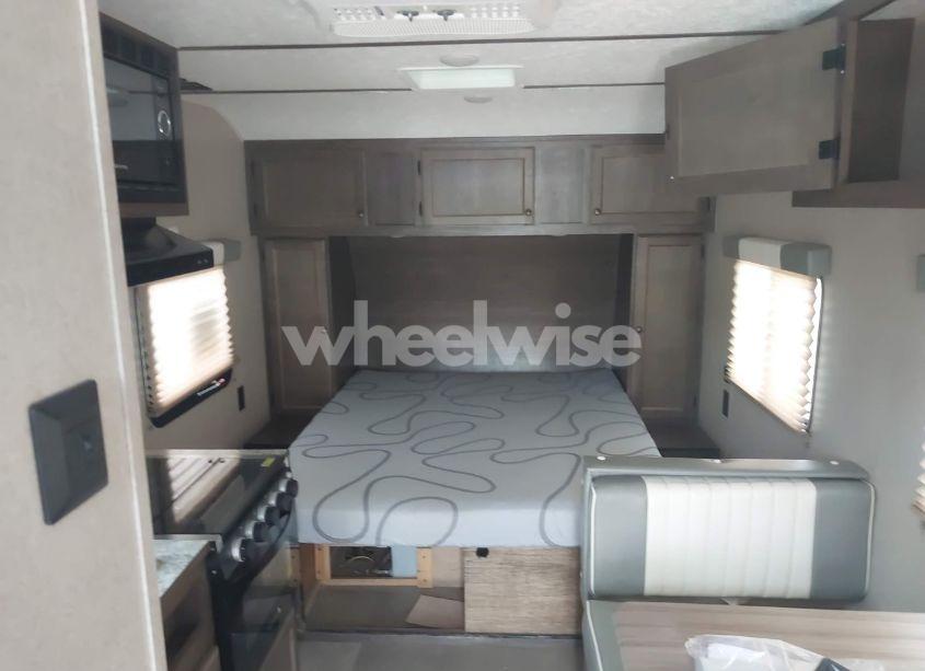 Photo 5 of 2021 Sunset Park RV SUN LITE SERIES M-18 (VIN 7J3U1EE12MS003601)