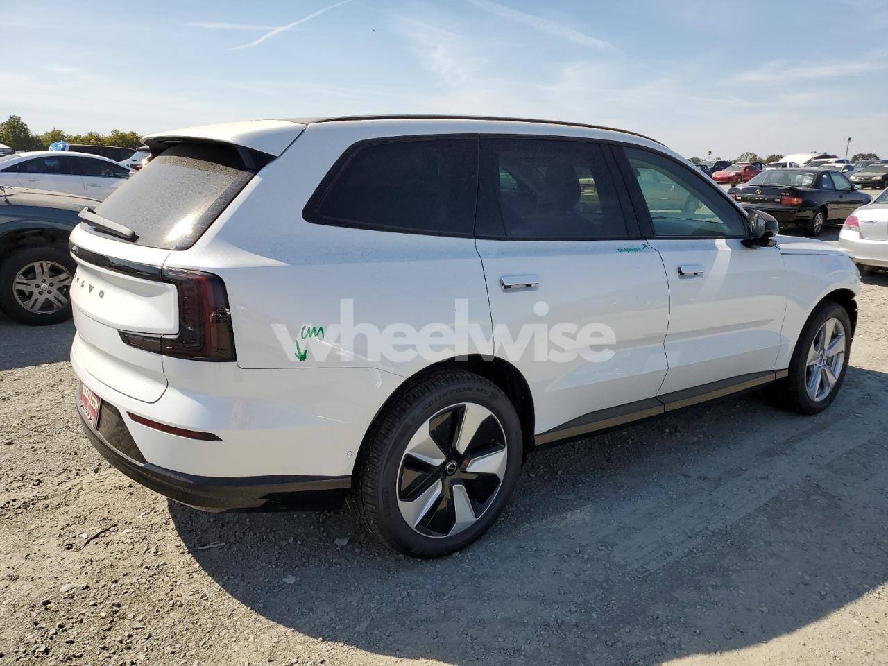 Photo 3 of 2025 VOLVO EX90 PLUS (VIN 7JDEV3VK1SG005115)