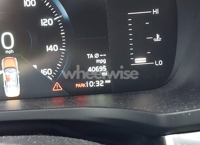 Photo 15 of 2019 Volvo S60 T5 MOMENTUM (VIN 7JR102FK1KG002019)