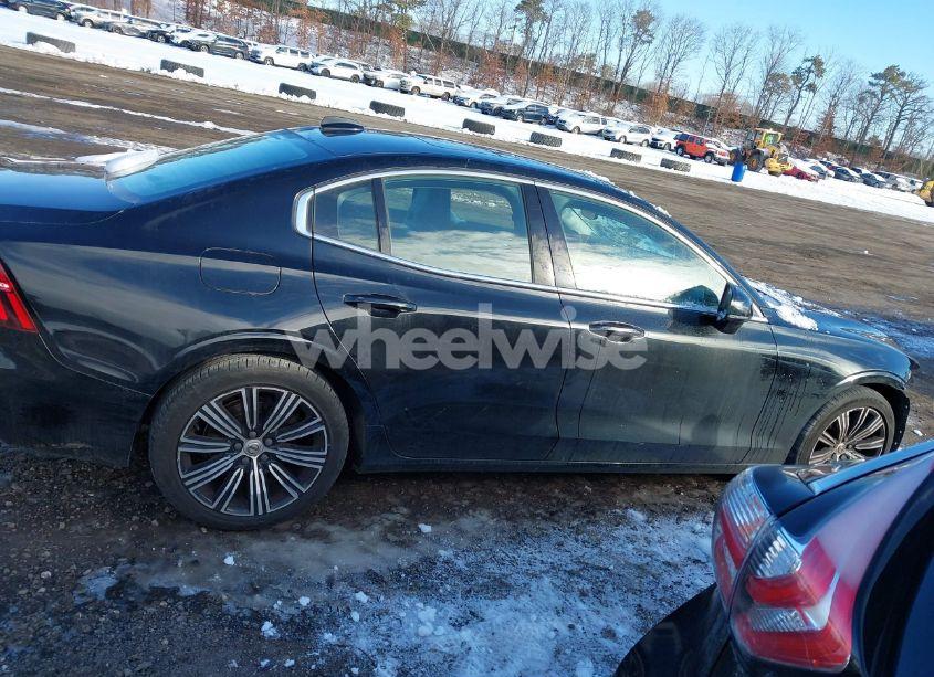 Photo 14 of 2019 Volvo S60 T5 INSCRIPTION (VIN 7JR102FL4KG013802)