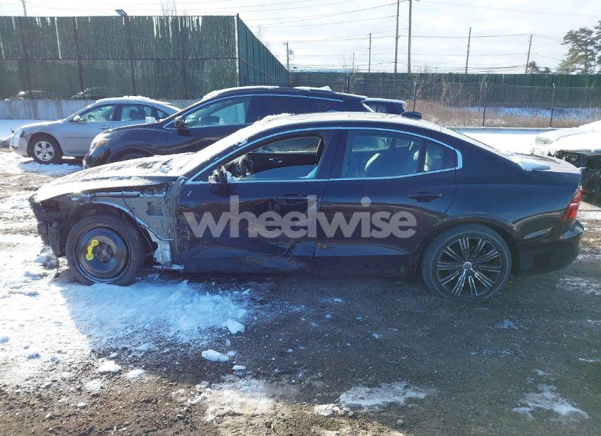 Photo 15 of 2019 Volvo S60 T5 INSCRIPTION (VIN 7JR102FL4KG013802)