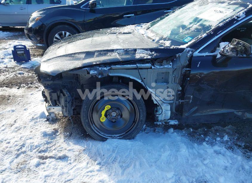 Photo 18 of 2019 Volvo S60 T5 INSCRIPTION (VIN 7JR102FL4KG013802)