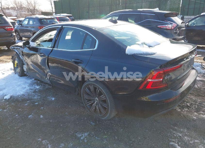 Photo 3 of 2019 Volvo S60 T5 INSCRIPTION (VIN 7JR102FL4KG013802)