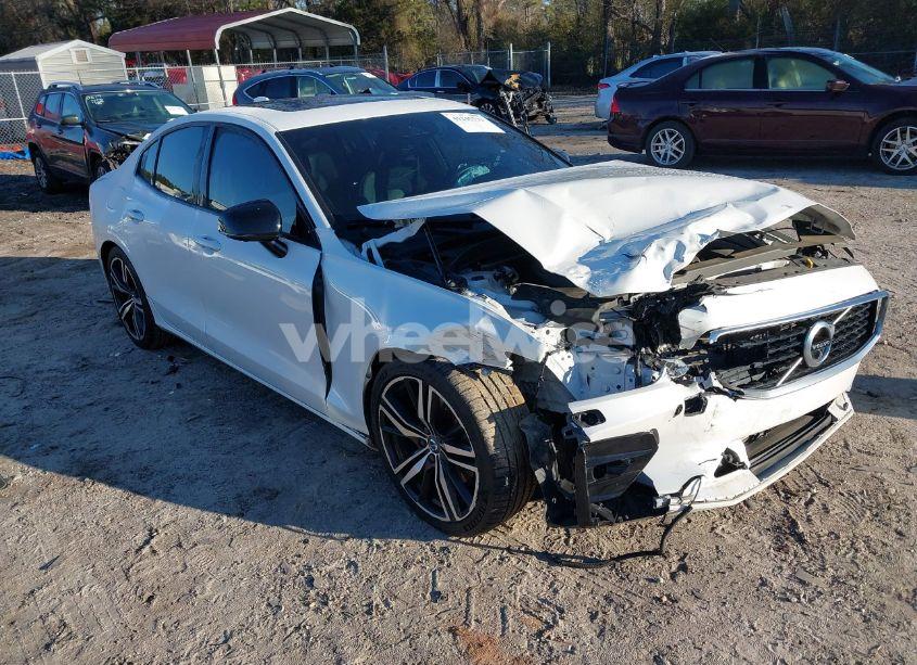 2019 Volvo S60 T5 R-DESIGN (VIN 7JR102FM3KG013010) main photo