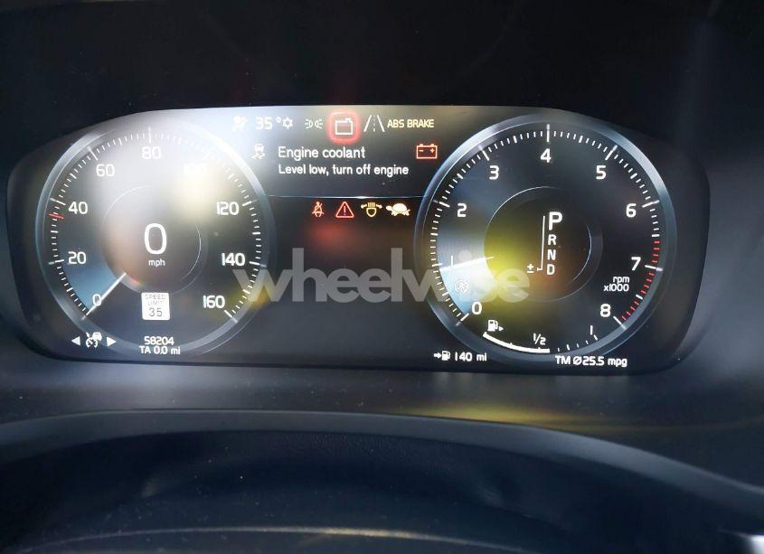 Photo 7 of 2019 Volvo S60 T5 R-DESIGN (VIN 7JR102FM3KG013010)