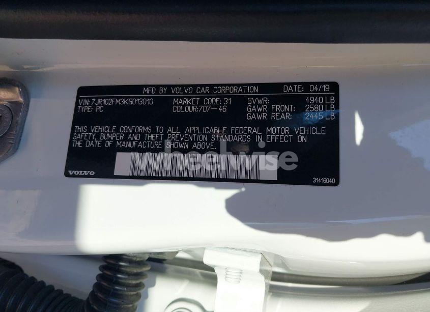 Photo 9 of 2019 Volvo S60 T5 R-DESIGN (VIN 7JR102FM3KG013010)