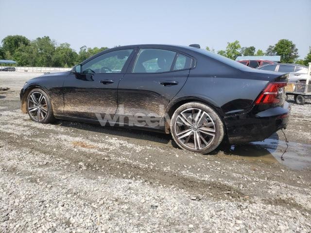 Photo 11 of 2019 VOLVO S60 T5 R-DESIGN N/A (VIN 7JR102FM8KG007283)