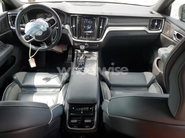 Photo 11 of 2021 VOLVO S60 T5 R-DESIGN N/A (VIN 7JR102TM4MG113060)
