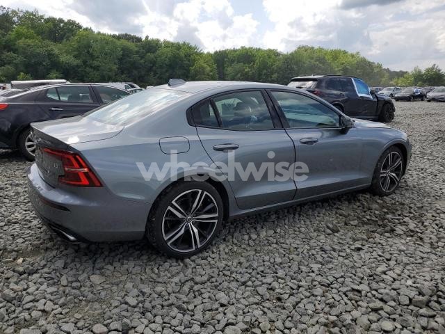 Photo 8 of 2021 VOLVO S60 T5 R-DESIGN N/A (VIN 7JR102TM4MG113060)