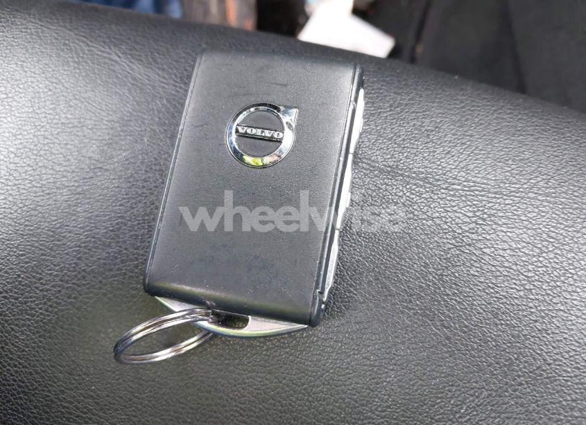 Photo 11 of 2019 Volvo S60 T6 MOMENTUM (VIN 7JRA22TK1KG018249)