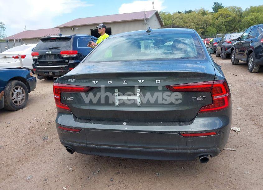 Photo 16 of 2019 Volvo S60 T6 MOMENTUM (VIN 7JRA22TK1KG018249)