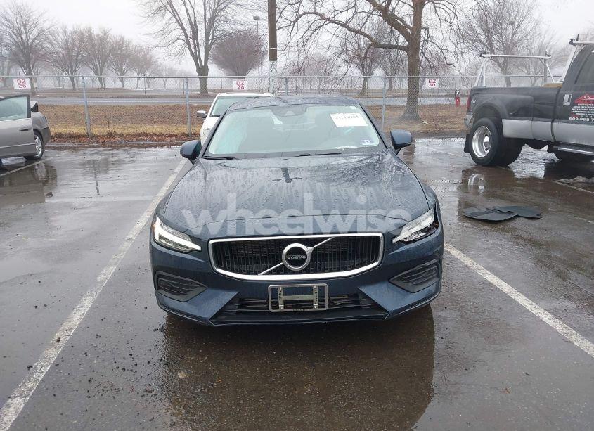 Photo 12 of 2019 Volvo S60 T6 MOMENTUM (VIN 7JRA22TK2KG013593)