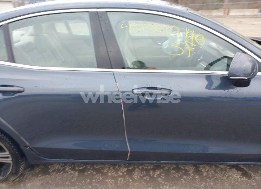Photo 13 of 2019 Volvo S60 T6 INSCRIPTION (VIN 7JRA22TL3KG002319)