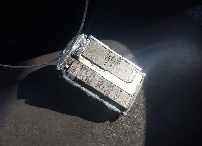 Photo 11 of 2019 Volvo S60 T6 R-DESIGN (VIN 7JRA22TM6KG005675)