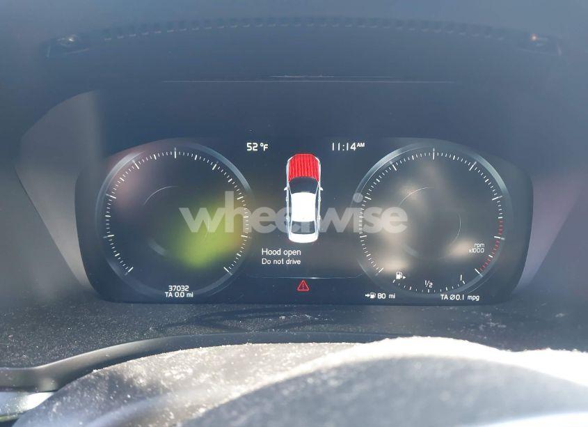 Photo 7 of 2019 Volvo S60 T6 R-DESIGN (VIN 7JRA22TM6KG005675)