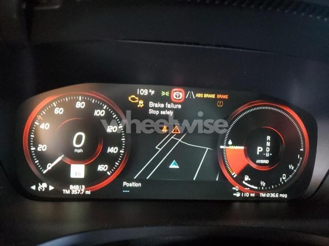 Photo 9 of 2021 VOLVO S60 T8 RECHARGE R-DESIGN N/A (VIN 7JRBR0FM9MG113162)