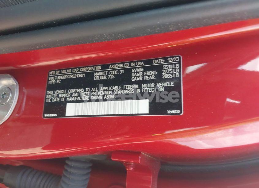 Photo 9 of 2024 Volvo S60 RECHARGE PLUG-IN HYBRID T8 CORE DARK THEME (VIN 7JRH60FK7RG310601)