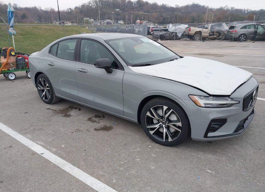 2025 Volvo S60 B5 PLUS (VIN 7JRL12FC8SG366968) main photo