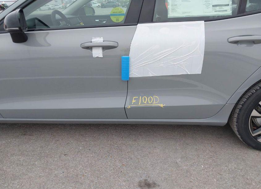 Photo 6 of 2025 Volvo S60 B5 PLUS (VIN 7JRL12FC8SG366968)