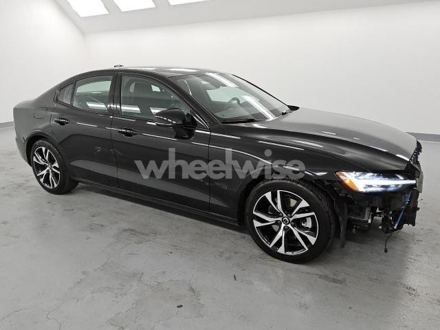 Photo 5 of 2024 VOLVO S60 CORE N/A (VIN 7JRL12FK2RG297115)