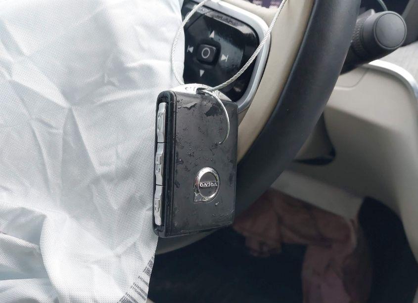 Photo 11 of 2023 Volvo S60 B5 ULTIMATE BRIGHT THEME (VIN 7JRL12TA1PG239537)