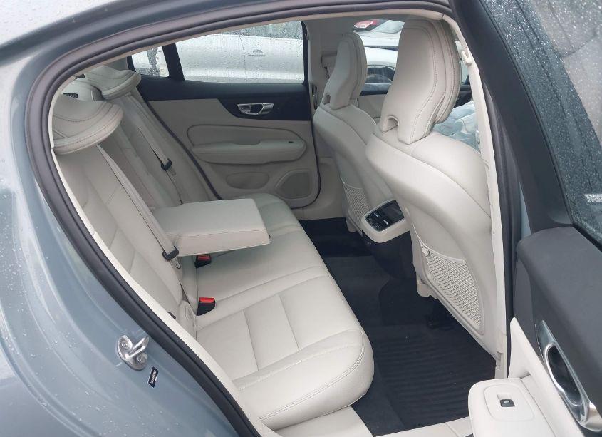 Photo 8 of 2023 Volvo S60 B5 ULTIMATE BRIGHT THEME (VIN 7JRL12TA1PG239537)