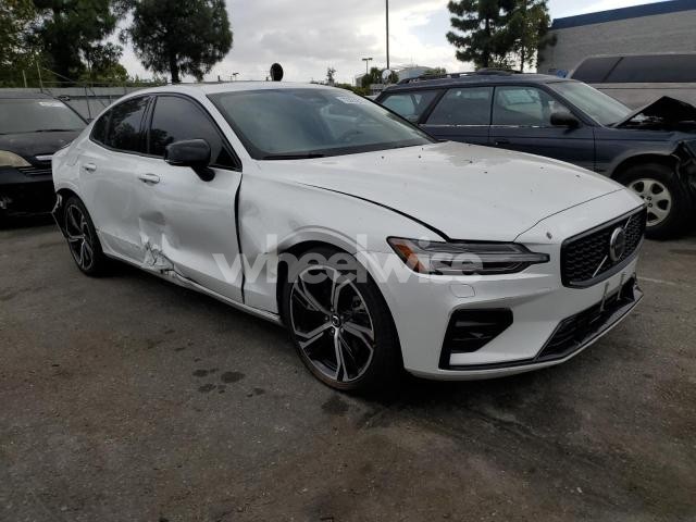 Photo 2 of 2024 VOLVO S60 CORE N/A (VIN 7JRL12TK0RG291303)